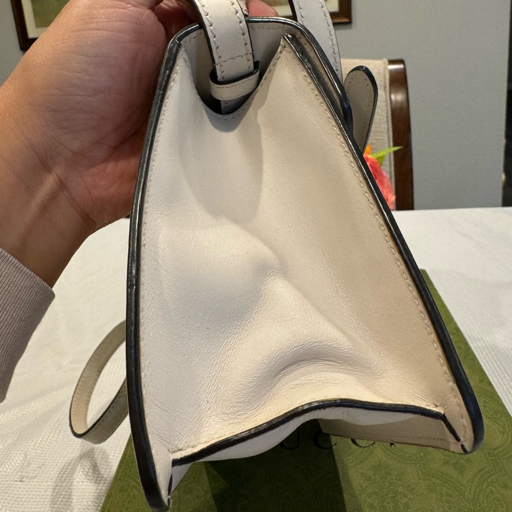 Authentic Gucci Sylvie small bag - Picture 6 of 16